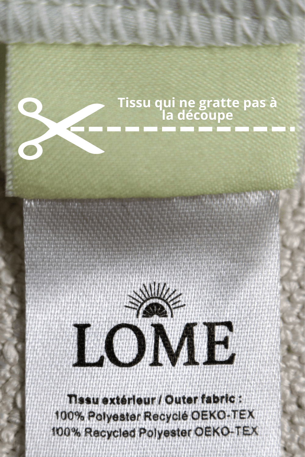 Étiquette en soie douce sur maillot de bain homme LOME, avec bande découpable pour un confort sans frottement.