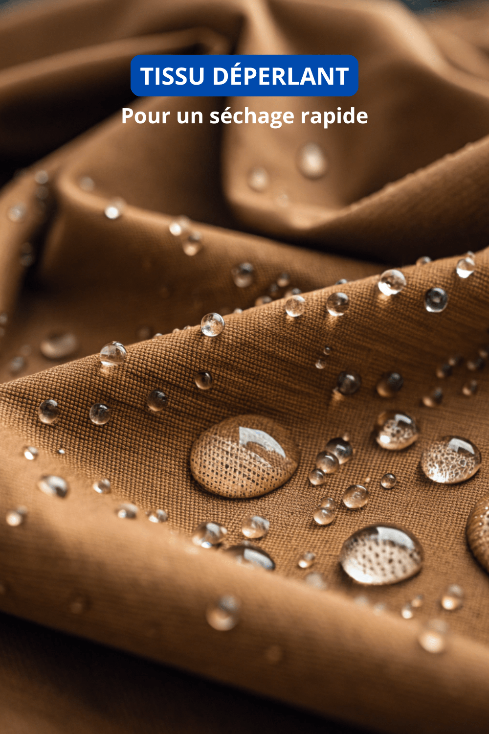 Tissu technique déperlant LOME : l’eau glisse sans pénétrer, pour un maillot de bain pour homme à séchage rapide et durable.