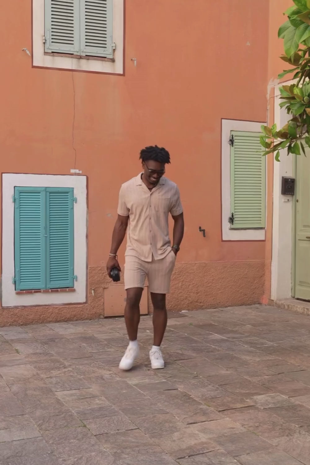 Vêtements masculins LOME français - Mode homme haut de gamme esprit Côte d'Azur.